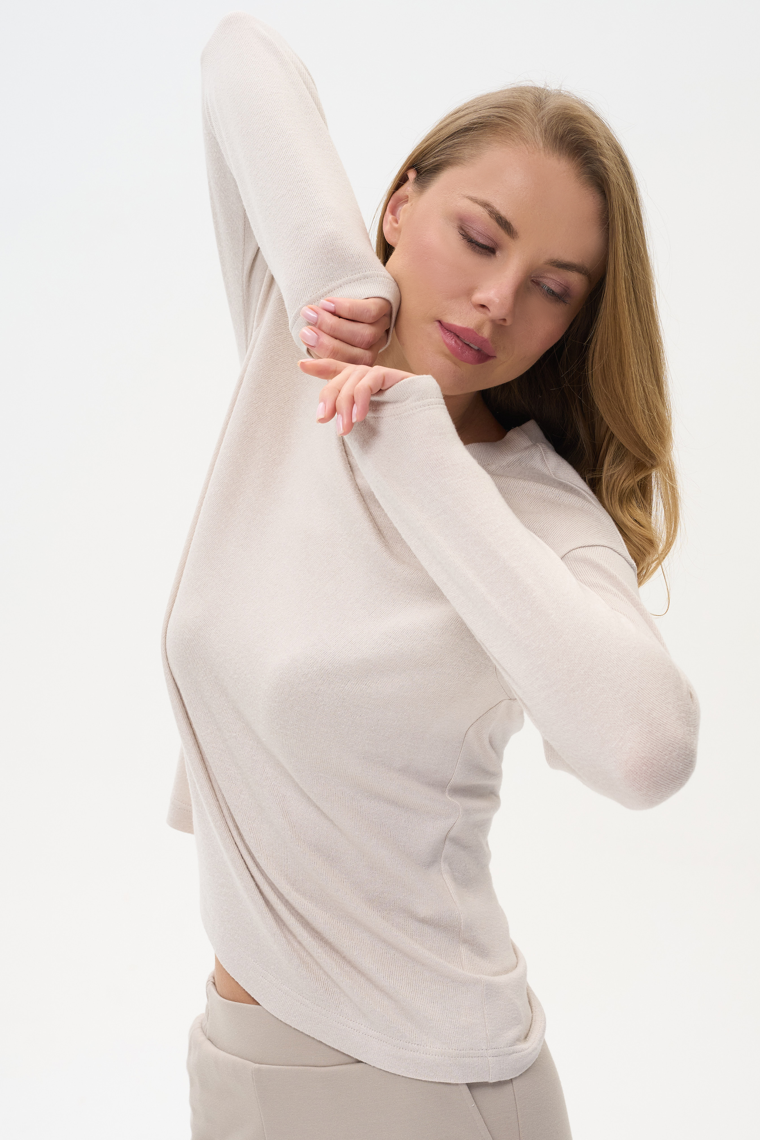 Джемпер F2120-O04.5F15